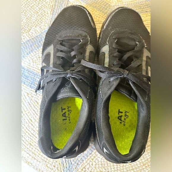 Sketchers Go Walk Deluxe shoes - Picture 1 of 8